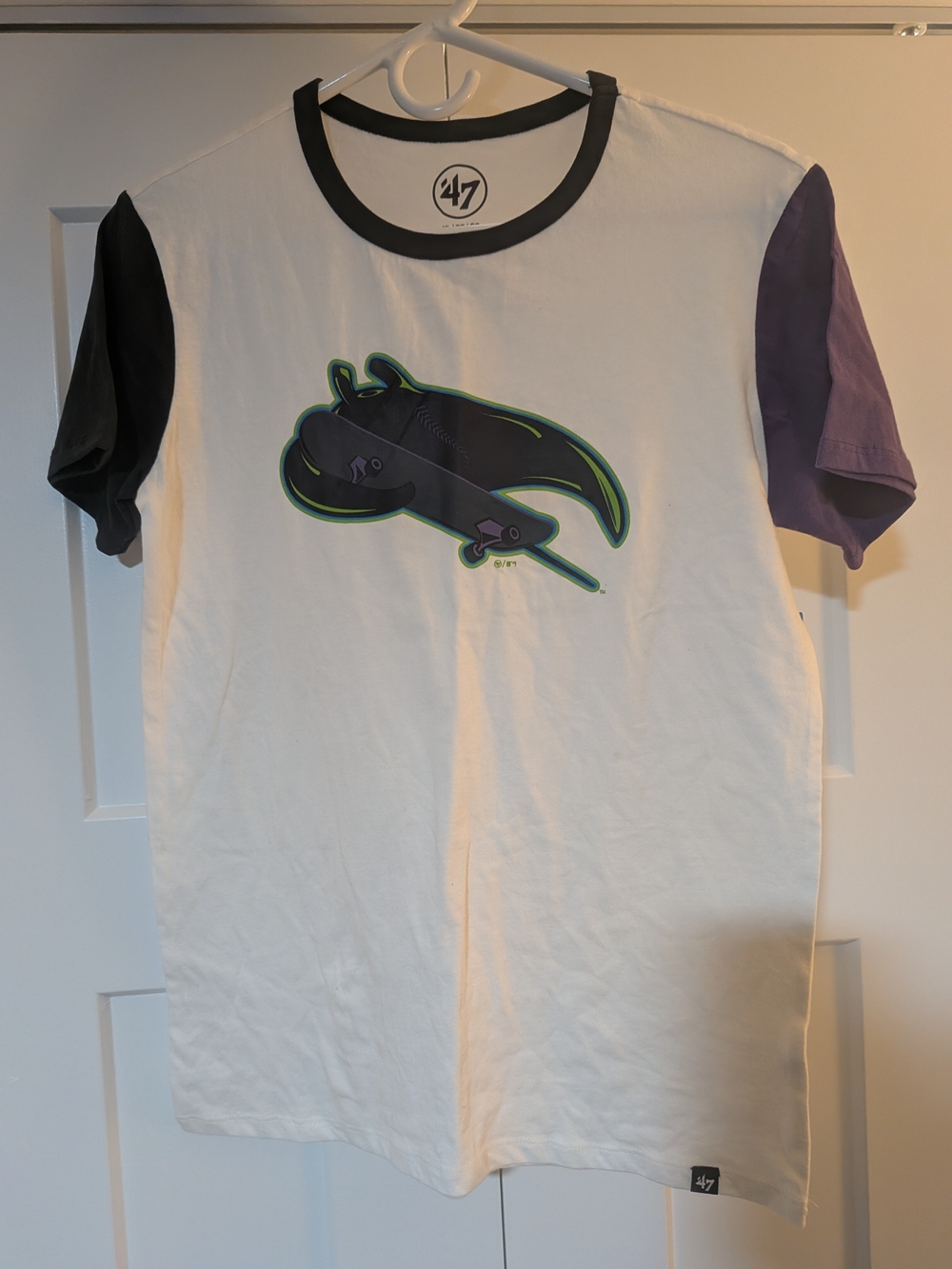 New '47 Brand Tampa Bay Rays Boys shirt Size XL Youth  100% Cotton